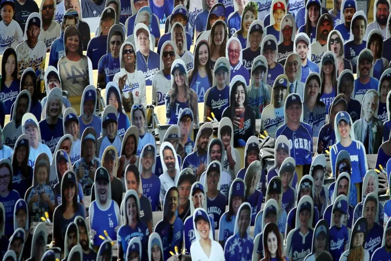los-angeles-dodgers-cardboard-cutouts-ml