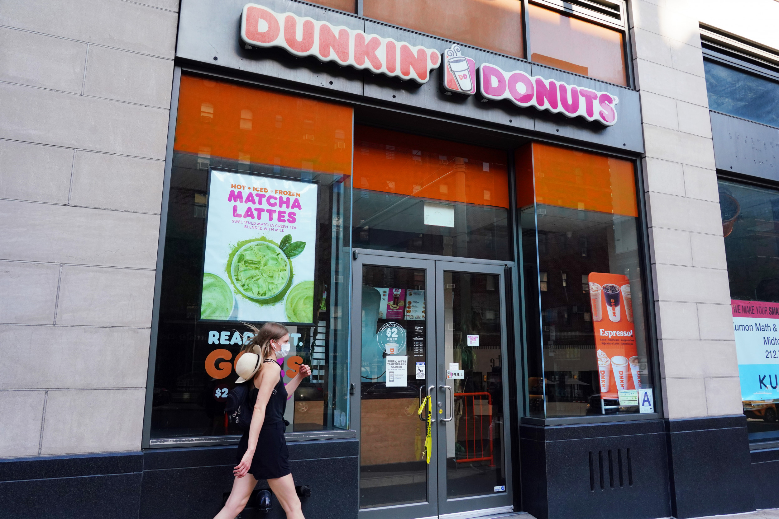 Which Dunkin Donuts Are Closing 800 Low Volume Locations May Shut