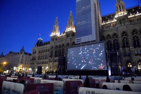 CUL_Map_Movies_Vienna's Rathausplatz, Austria