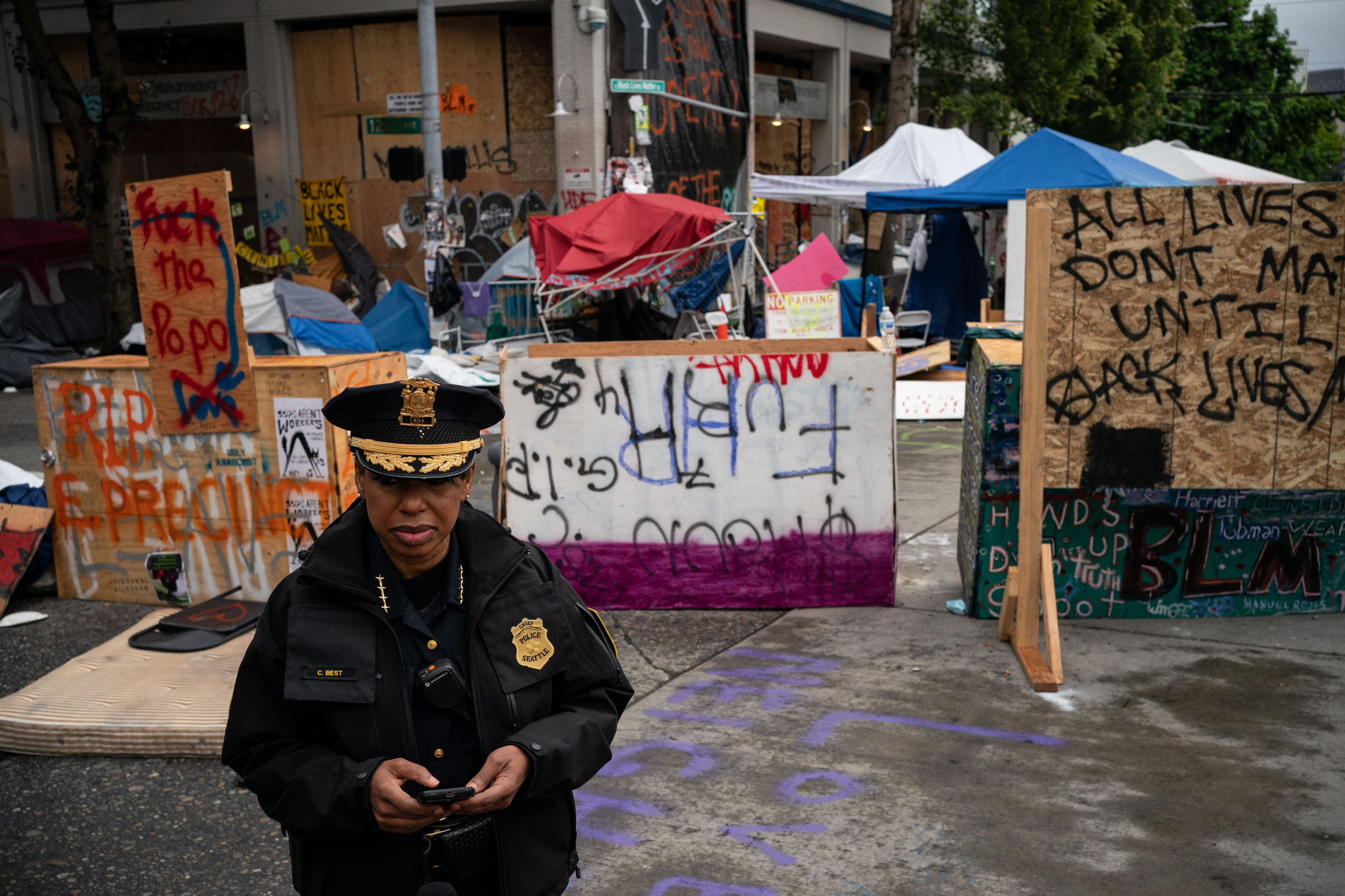 Seattle Council Votes To Begin Slashing Police Department Budget Jobs