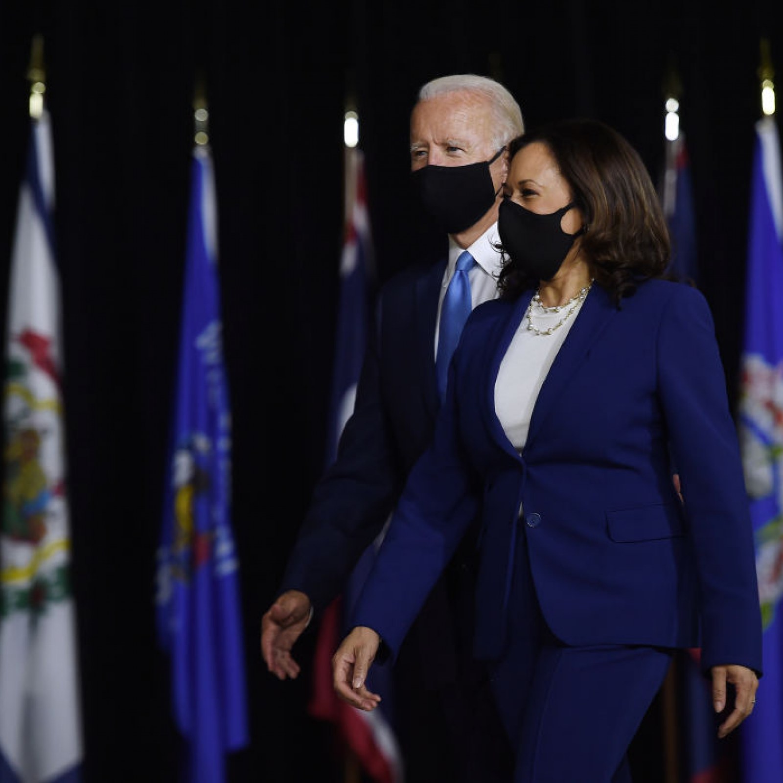 Joe Biden Kamala Harris Express Their Condolences To President Trump After Brother S Death Our Prayers Are With You