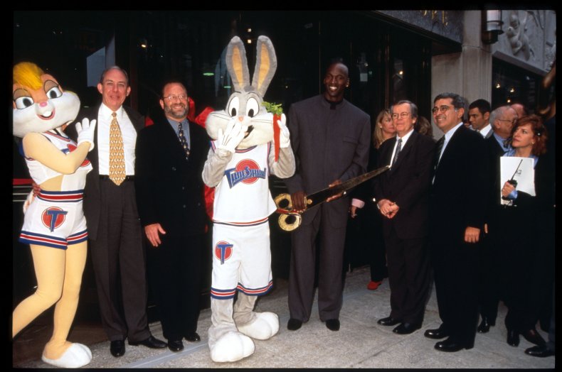 space-jam-michael-jordan