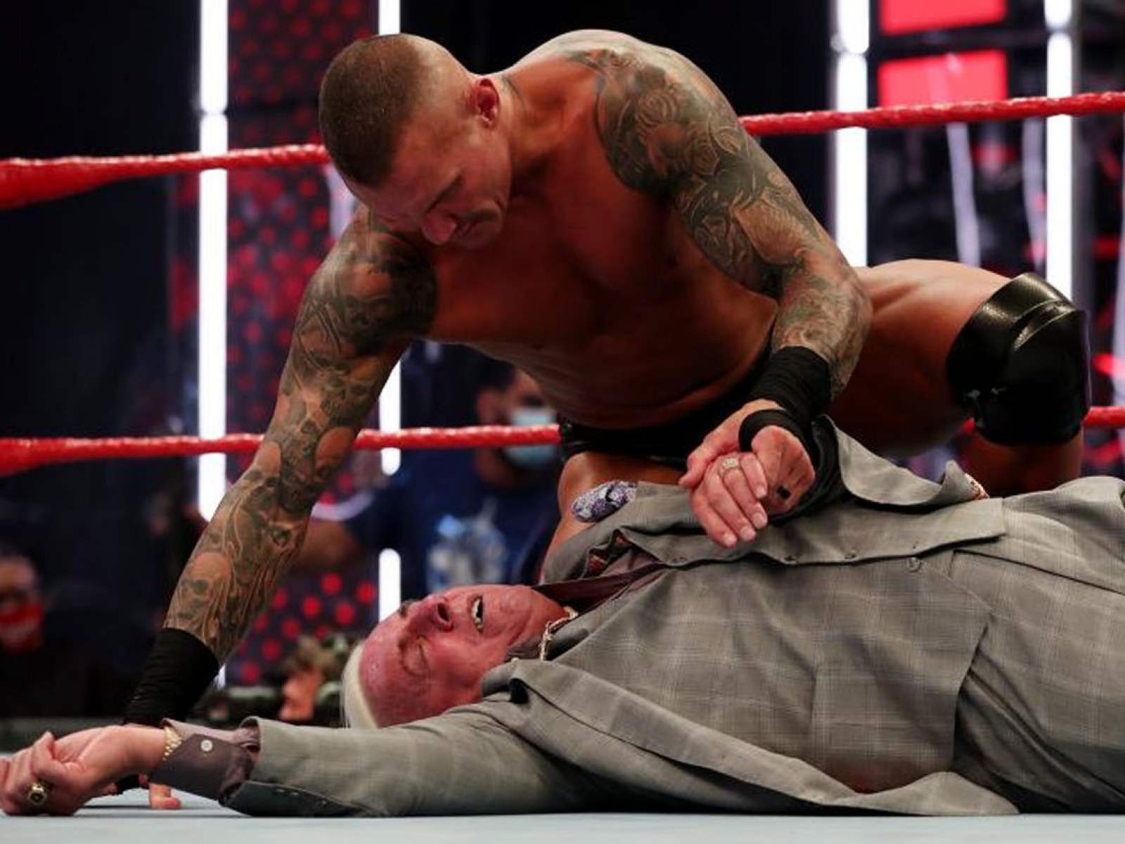 Wwe Monday Night Raw Results Randy Orton Confronted By Shawn Michaels Tonight Wwe Monday Night Raw Results Randy Orton Confronted By Shawn Michaels Tonight