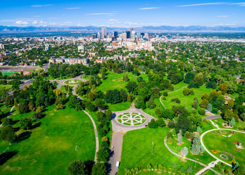 Colorado: Holly Hills