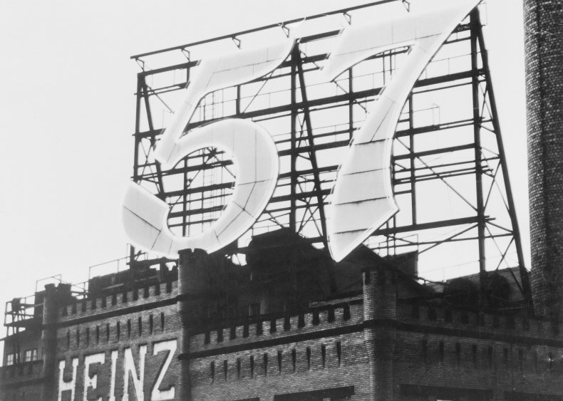 1934: Heinz launches tomato breeding program
