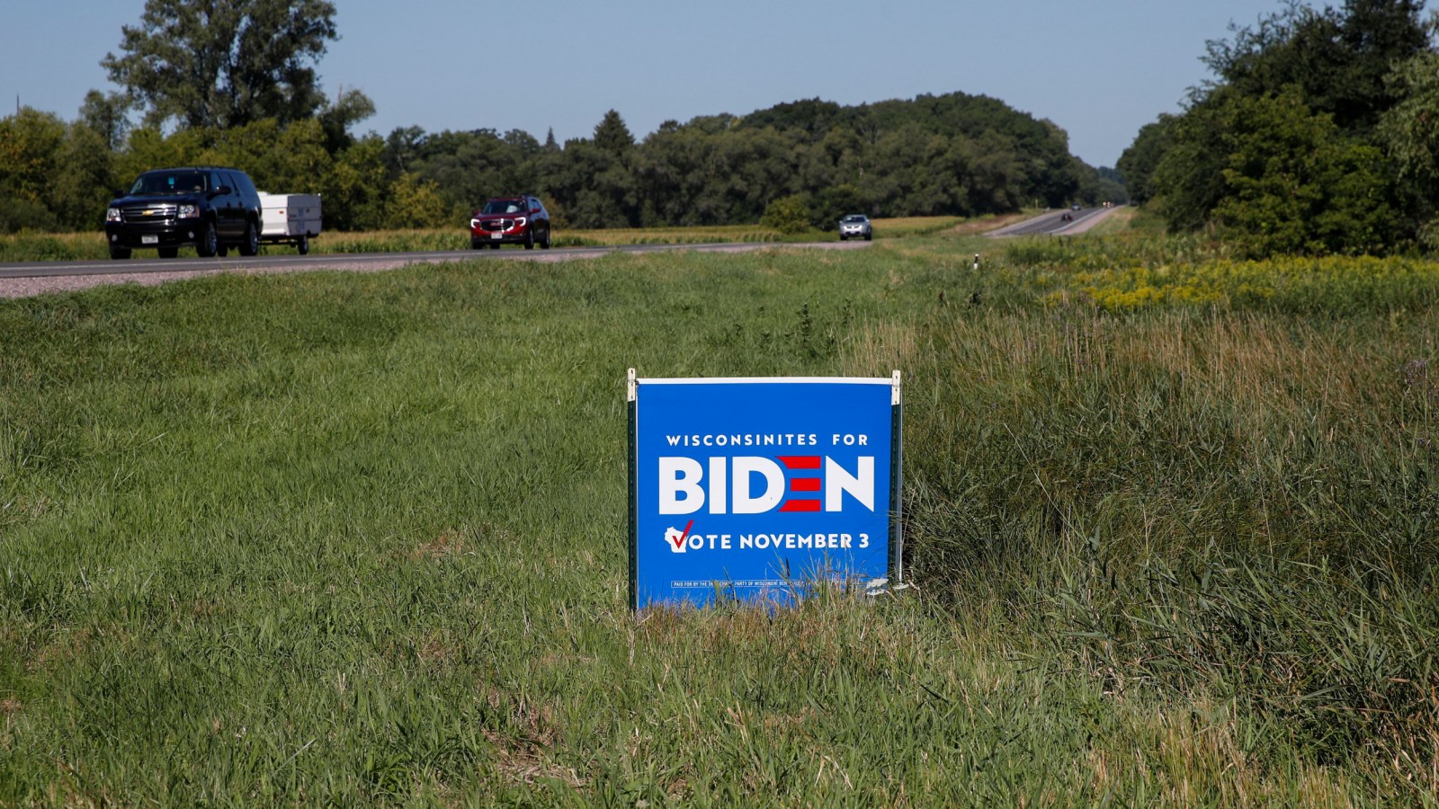 Florida Trump Supporter Punched Neighbor In Face Over Biden Yard Sign Police Say