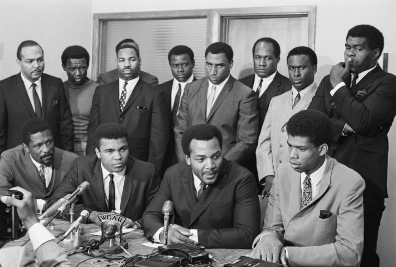 Hank Column - bill russell, muhammad ali Hank Column - bill russell, muhammad ali