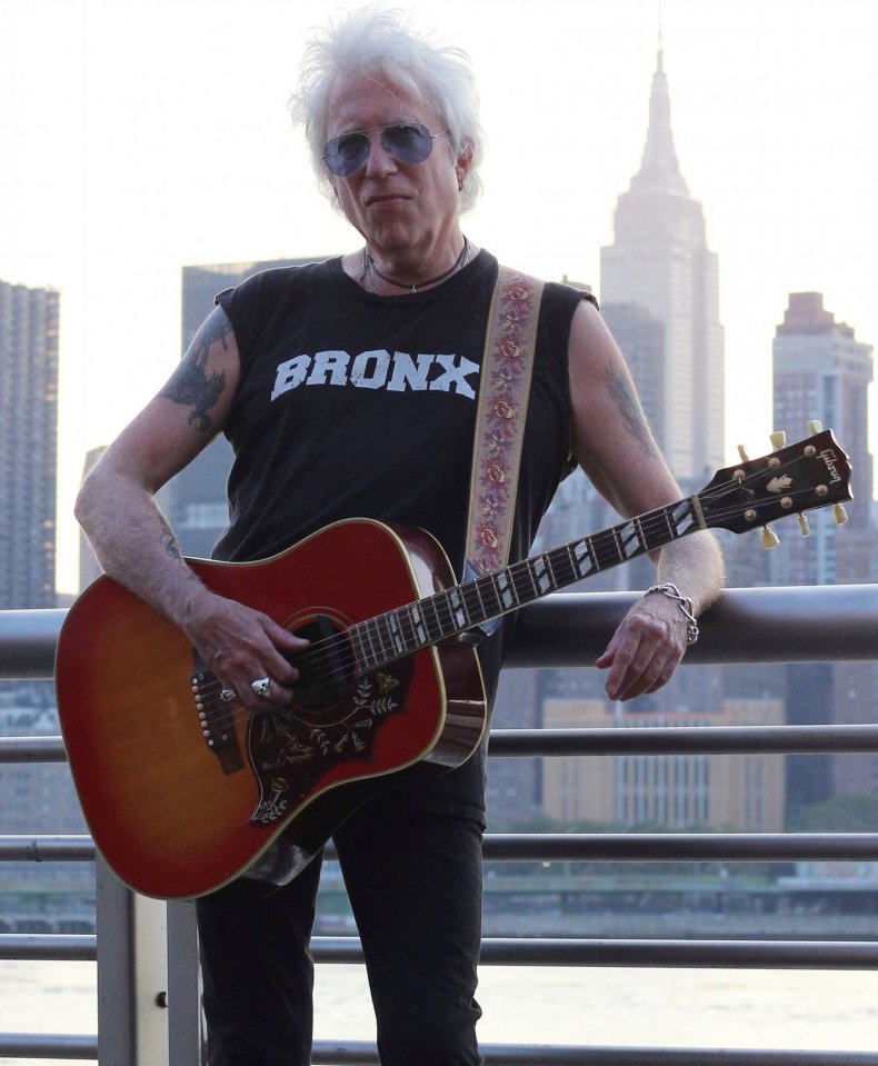Hank Column - ricky byrd Hank Column - ricky byrd