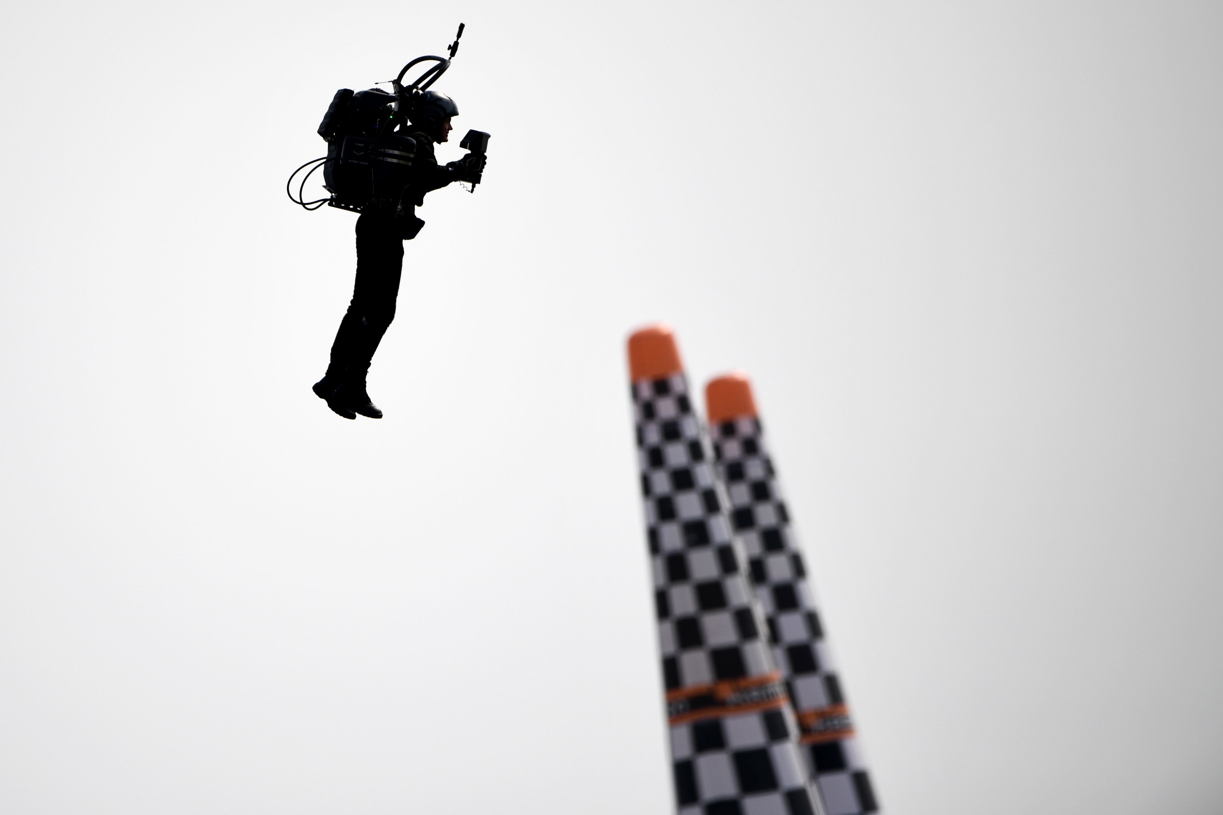 Watch: Jetpack pilot reaches 6,000 feet, breaking altitude record