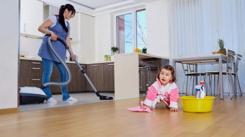 Newsweek Amplify - Multi-Surface Cleaner