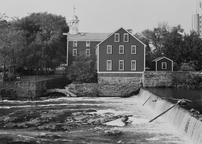 1824: Women stage first factory strike in U.S.