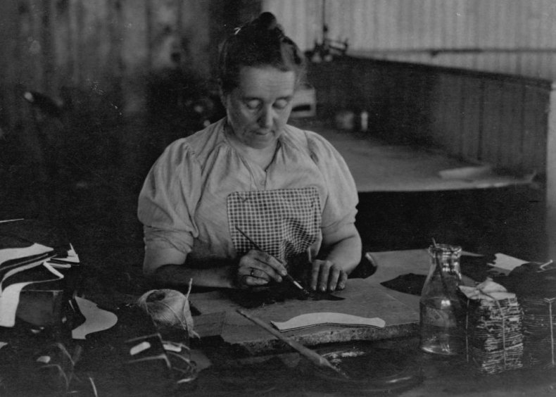 1869: Workers form first national union for women