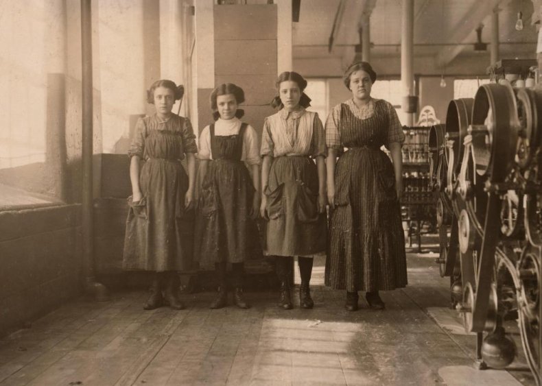 1912: Massachusetts sets first minimum wage for women