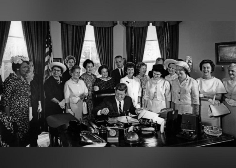 1963: Equal Pay Act gets passed 1963: Equal Pay Act gets passed