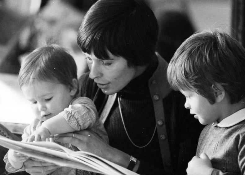 1974: Supreme Court deems mandatory maternity leave unconstitutional
