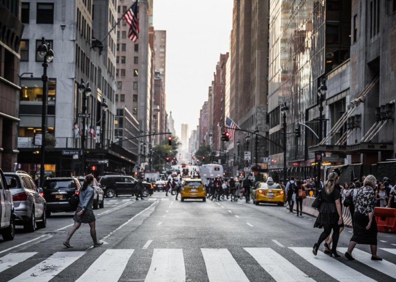 2015: Pay gap closes for New York City millennials