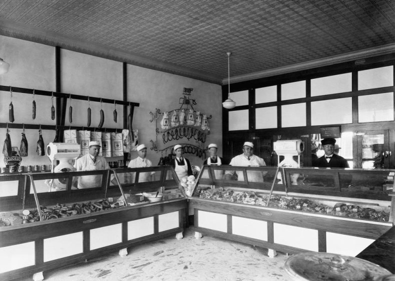 1924: Introduction of meat grading