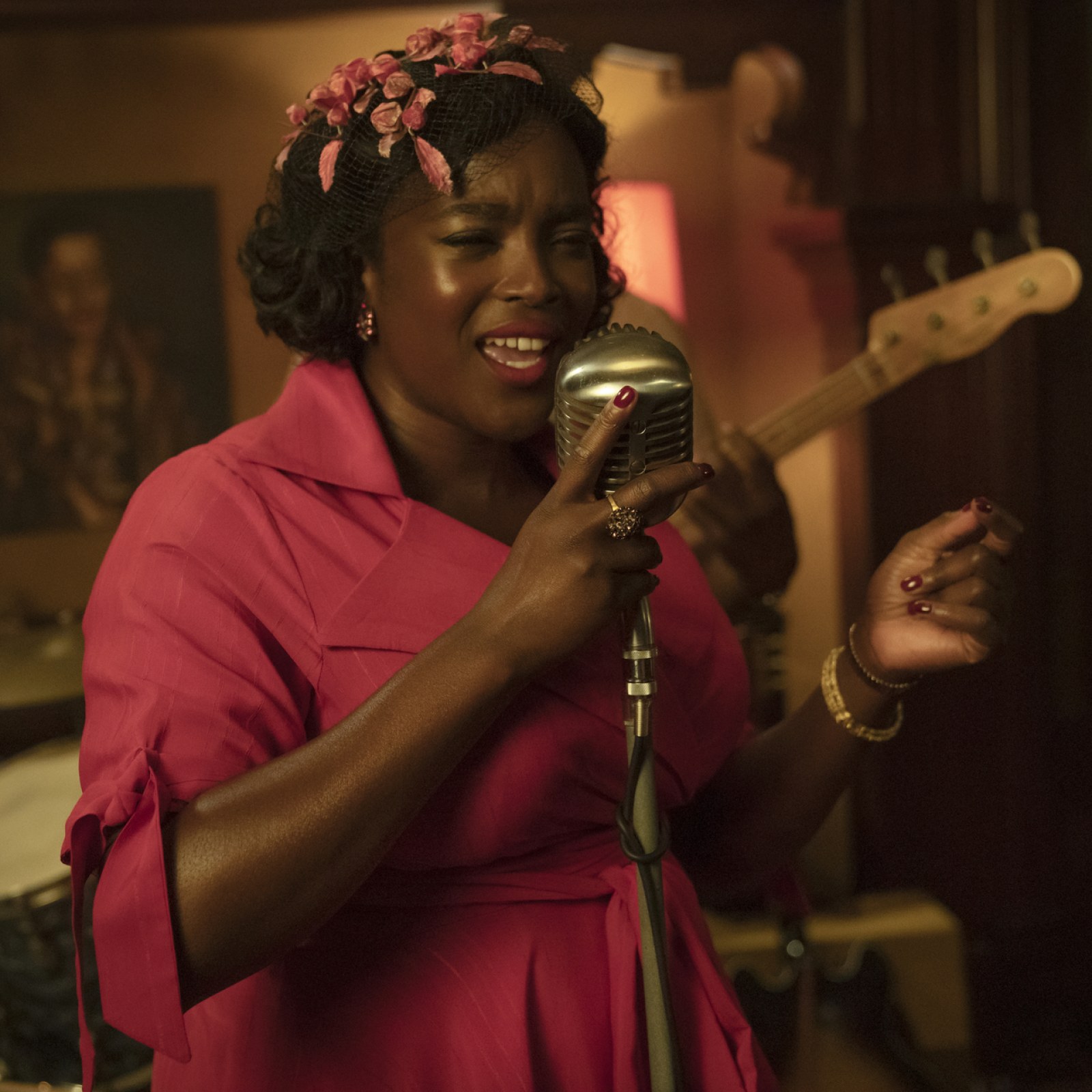 Lovecraft Country S Wunmi Mosaku Talks Ruby S Rage In That Stiletto Scene We Can T Unsee