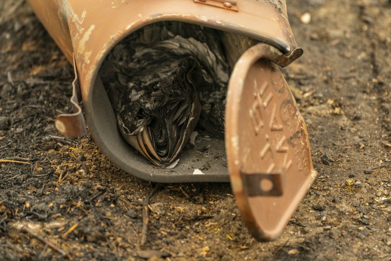 USPS postal service close wildfires Oregon California