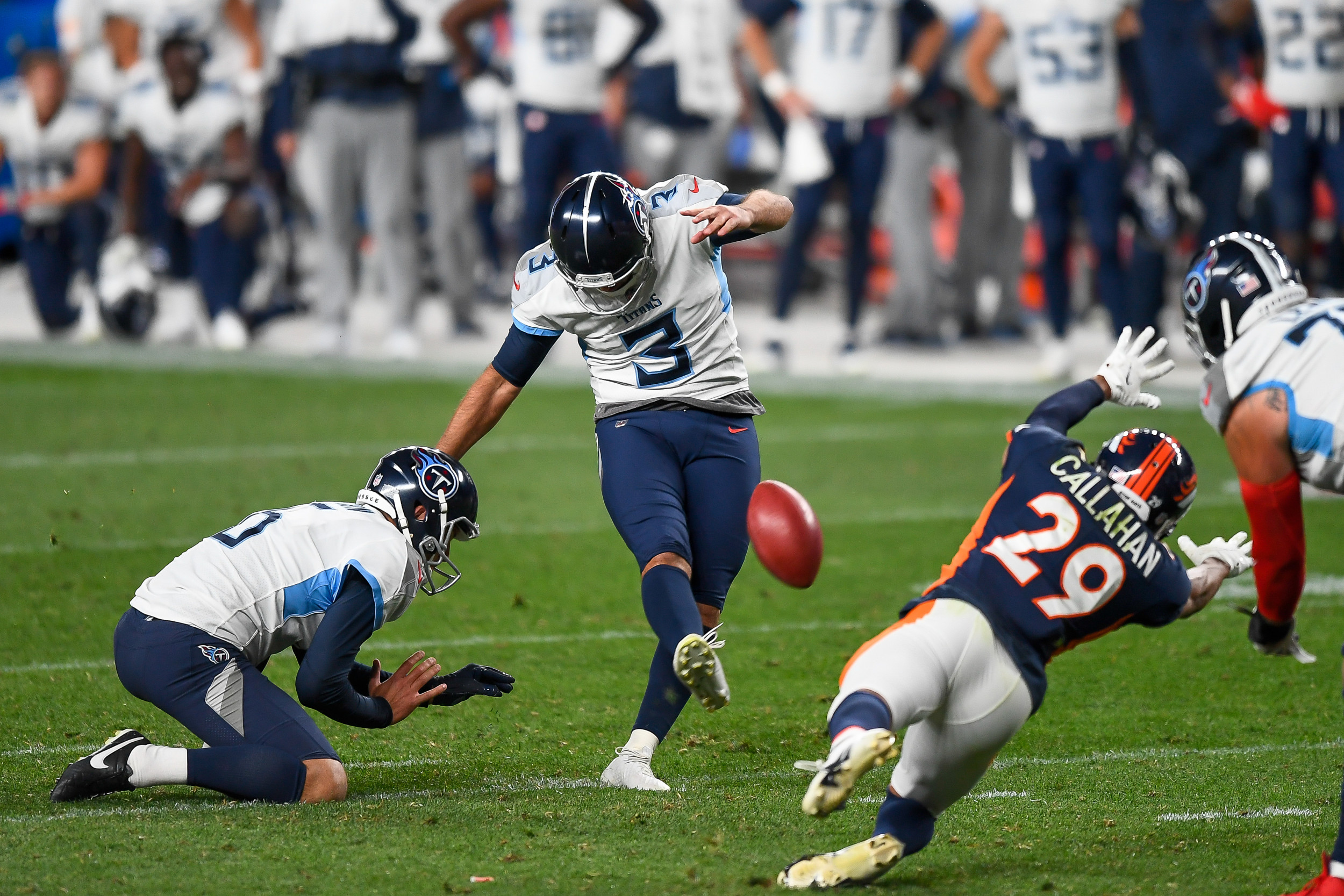 Chig Okonkwo of the Tennessee Titans against the Denver Broncos at News  Photo - Getty Images