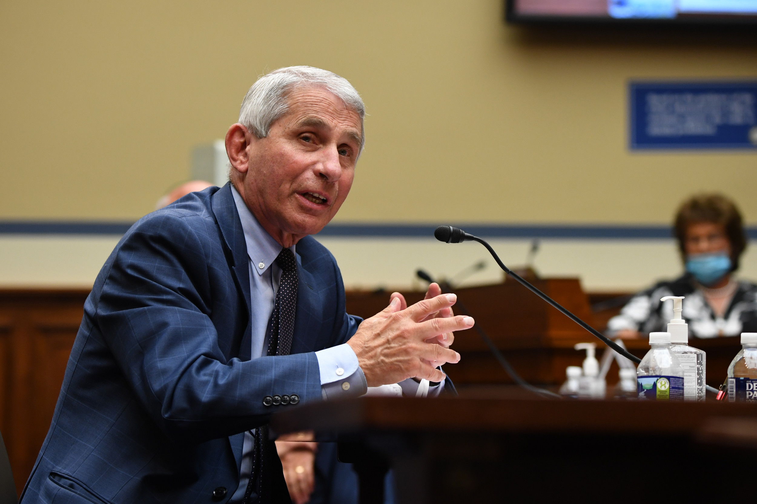 Fauci’s NIAID Co-Worker Secretly Mocked, Criticized Him Using Pseudonym on Conservative Website: Report