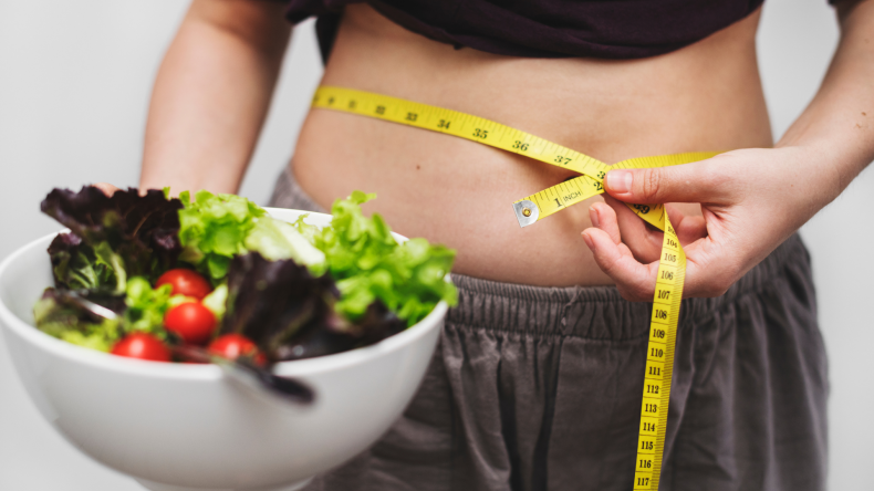 A Food Guide to Prevent Menopausal Bloating A Food Guide to Prevent Menopausal Bloating