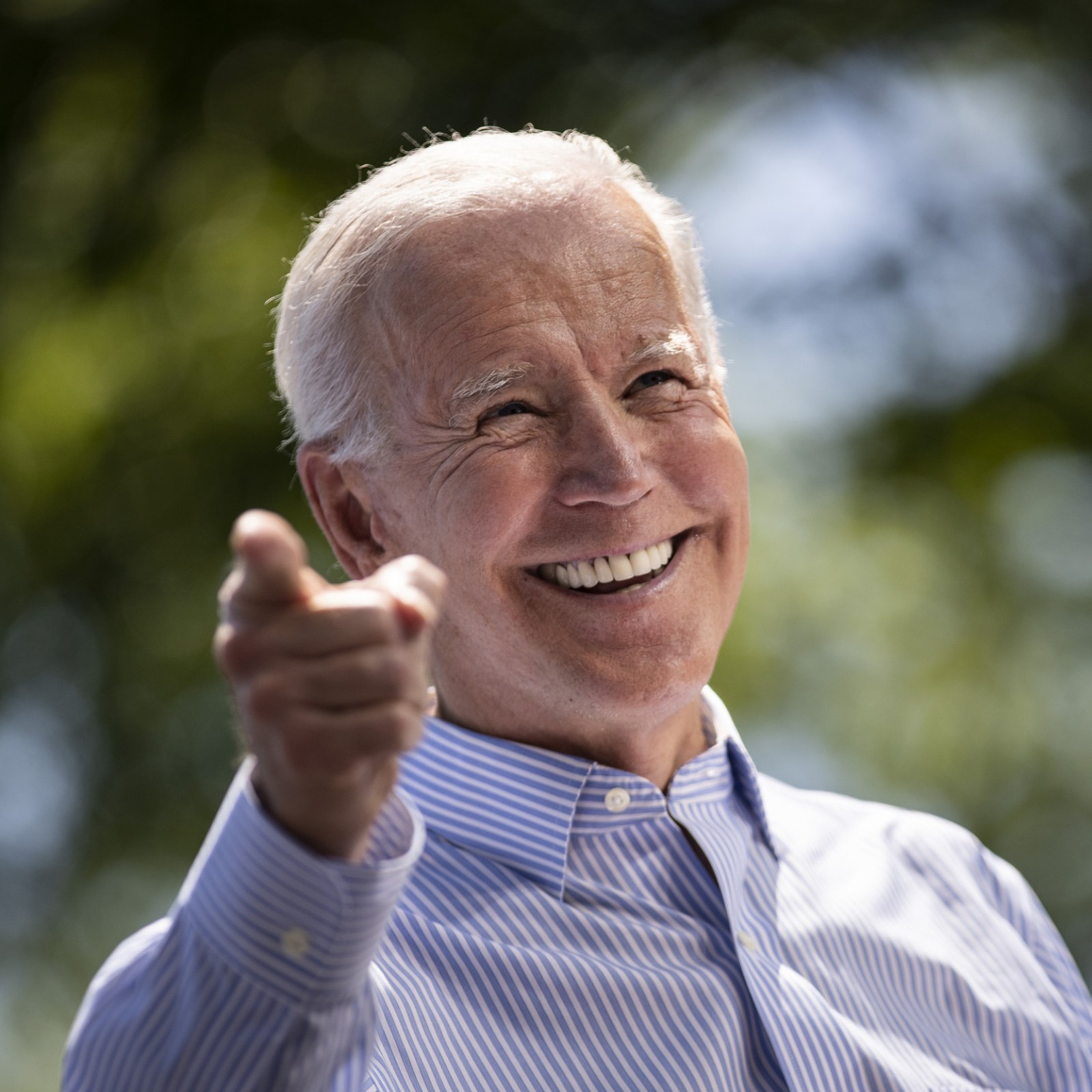 Watch This Wholesome Tiktok Of Joe Biden Buying Balloons And Flowers