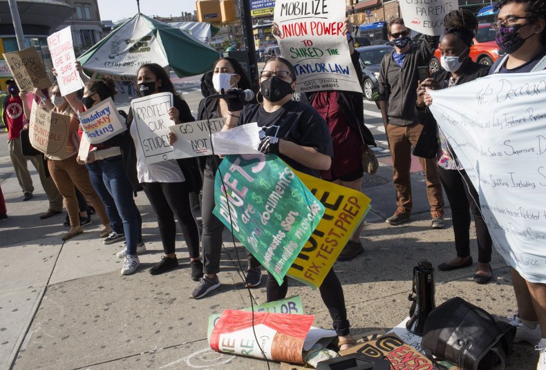 NYC teachers protest reopening
