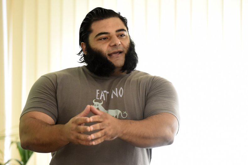 Patrick Baboumian strongman bodybuilder vegan Patrick Baboumian strongman bodybuilder vegan