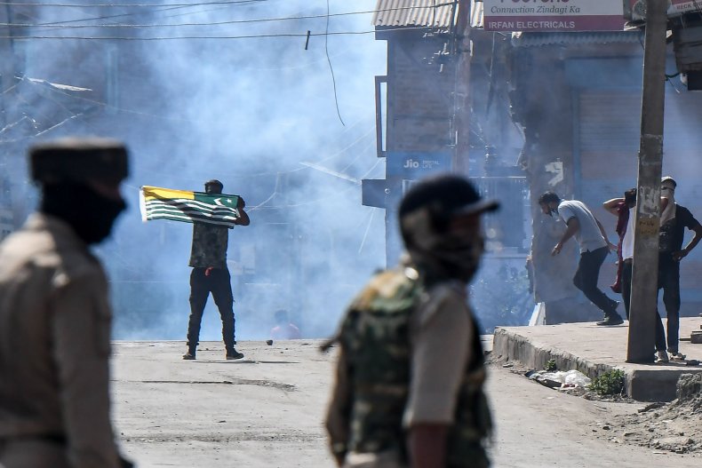 india, kashmir, protests, clashes