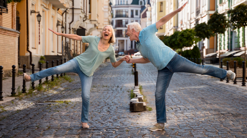 Newsweek AMPLIFY - Christmas Gifts Elderly Parents Newsweek AMPLIFY - Christmas Gifts Elderly Parents