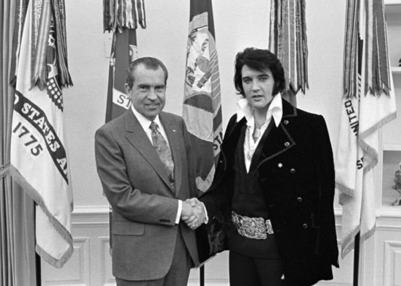 Iconic presidential photos from the year you were born Iconic presidential photos from the year you were born