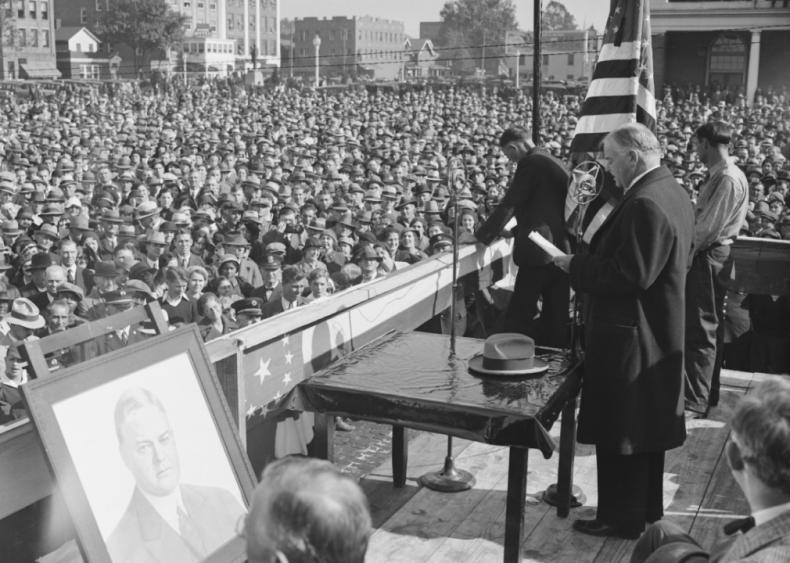 1932: Herbert Hoover campaigns for second term