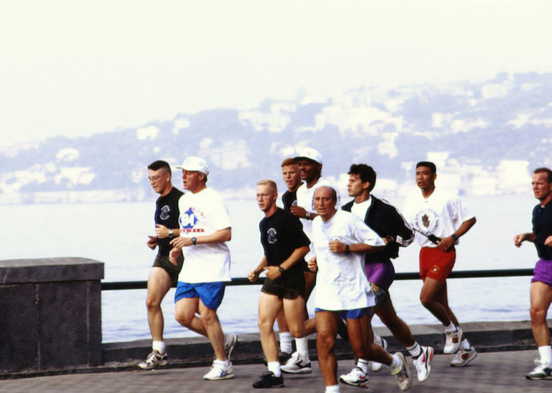 1994: A presidential jog at the G7 Summit