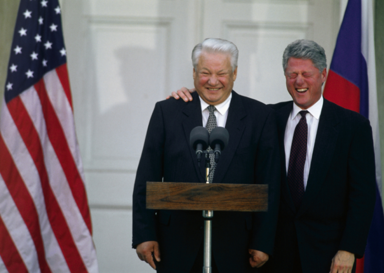 1995: Boris Yeltsin and President Clinton share a laugh