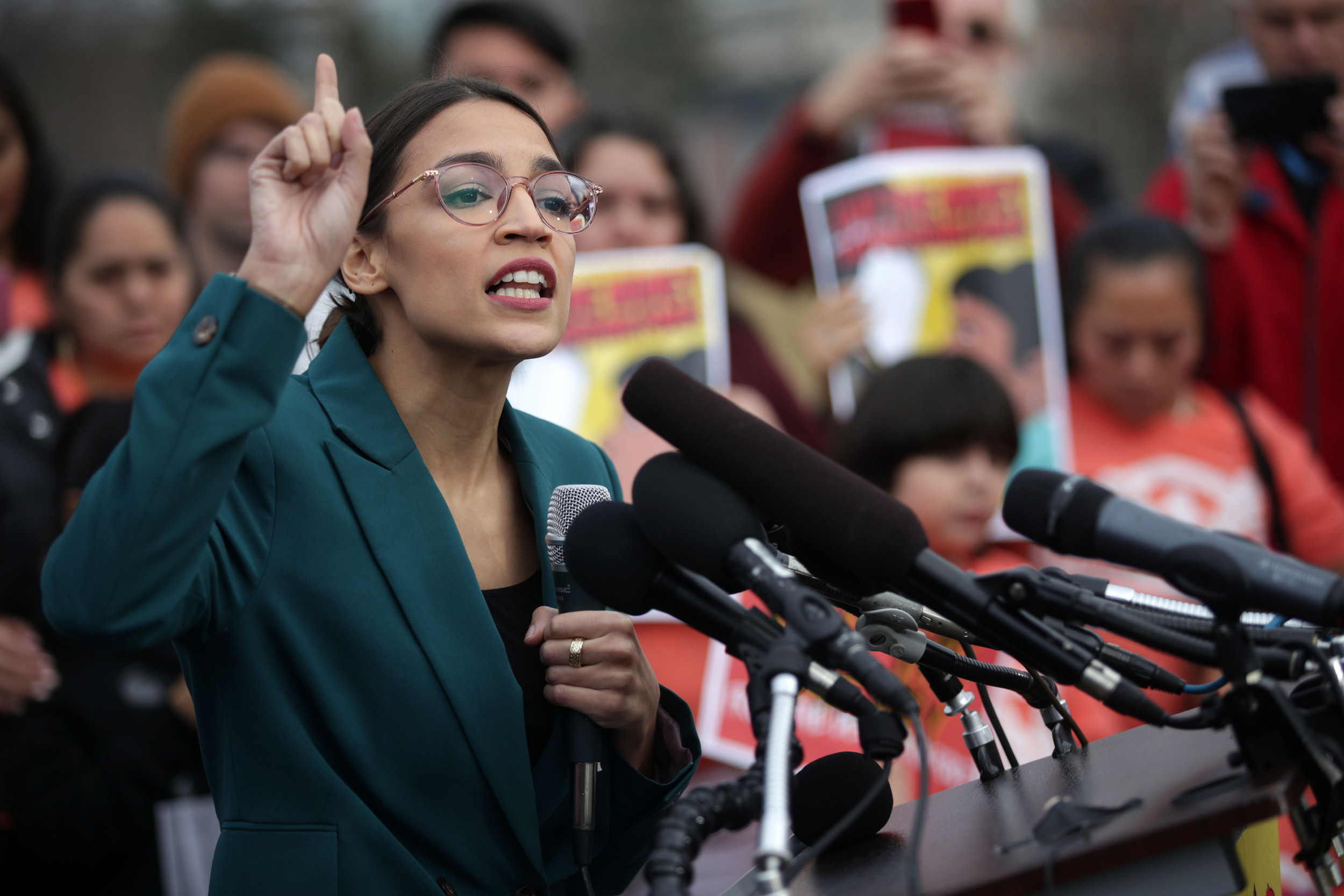 Aoc Slams Gop For Green New Deal Lies During Vp Debate Says It Will Be A Massive Job Creator