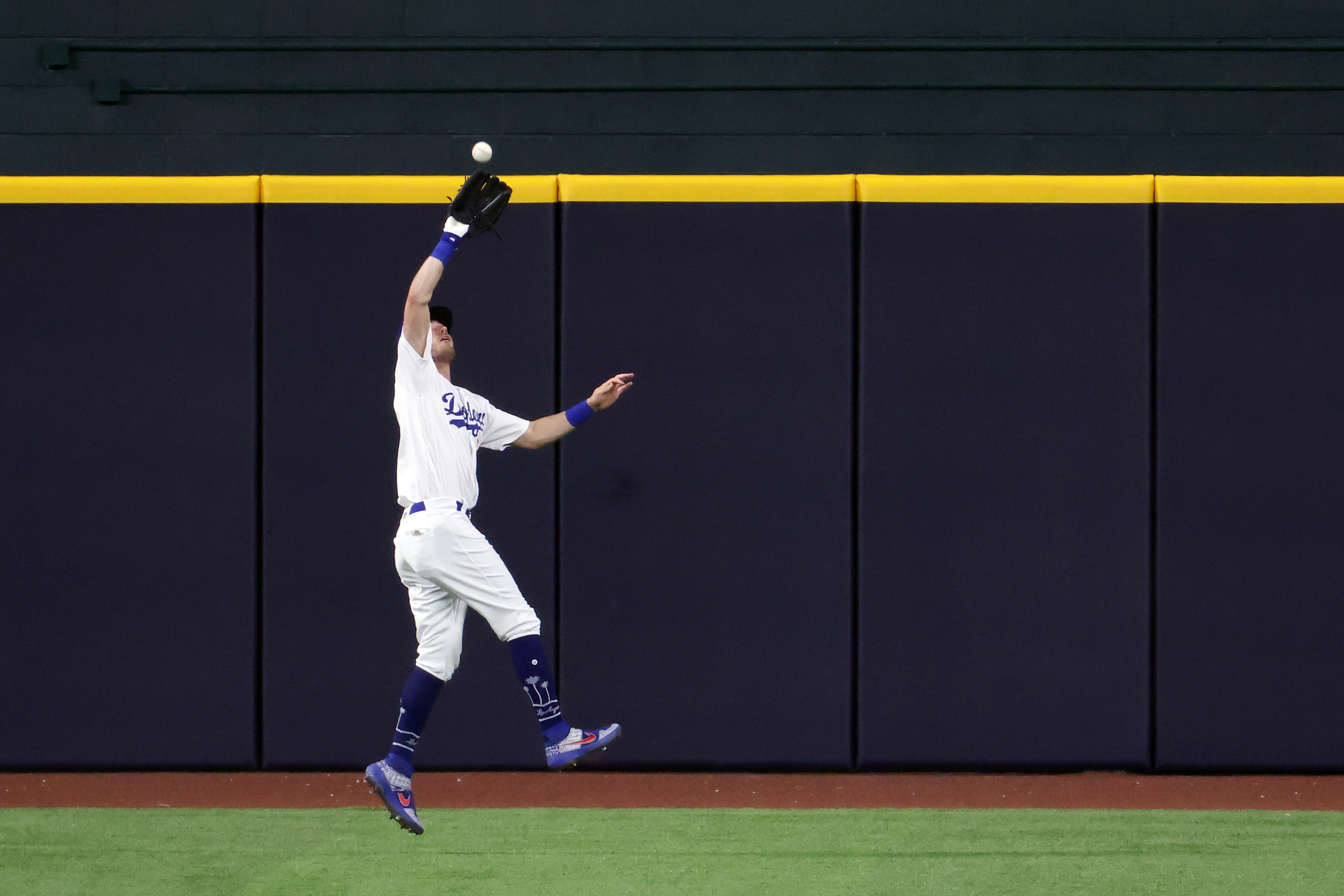 MLB Postseason: Cody Bellinger saves the Dodgers season - Over the