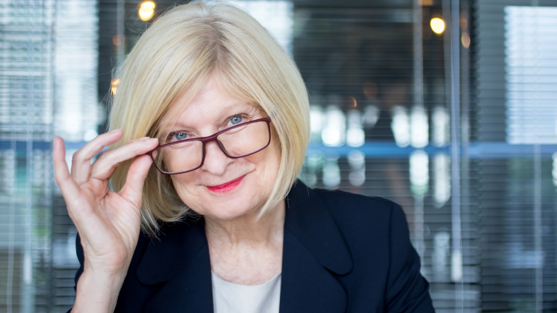 Why Menopausal Women Love Menolabs Why Menopausal Women Love Menolabs