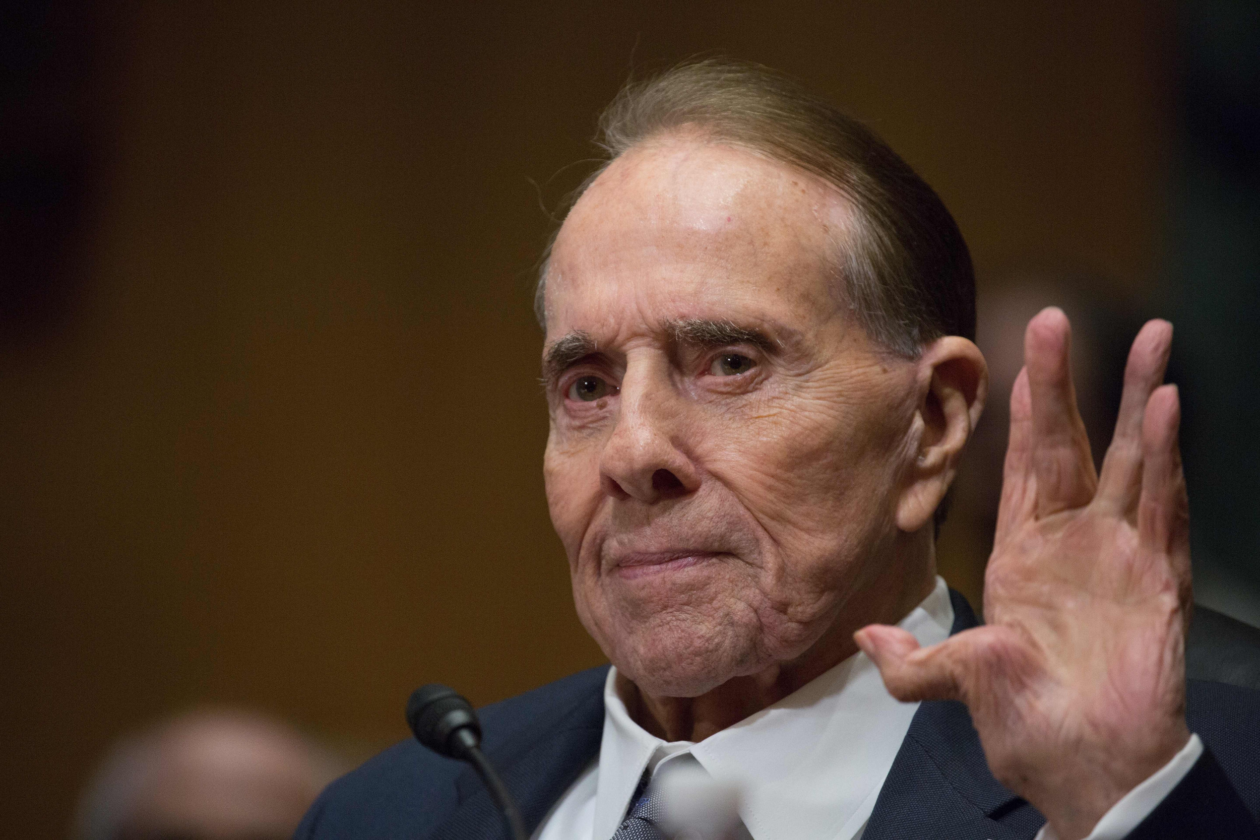 Former Presidential Candidate Bob Dole Calls Debate Commission Biased