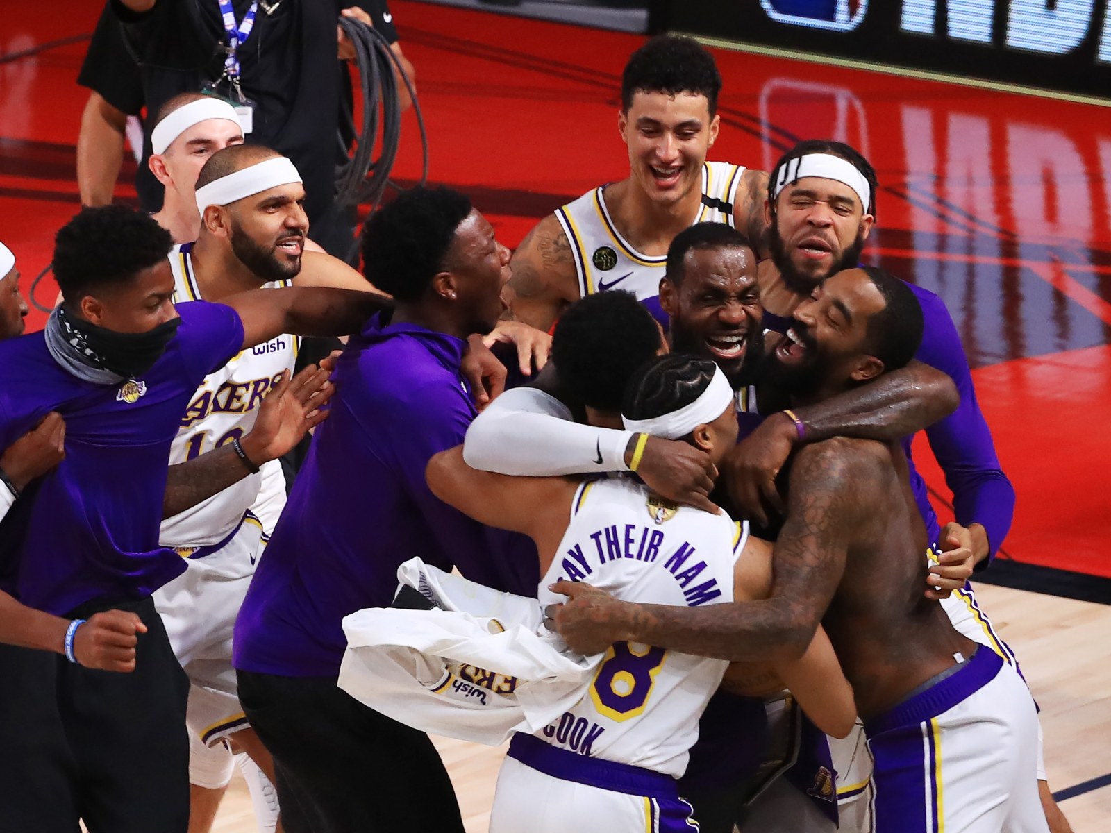 Dreams Tiktok Star Recreates Viral Video In Lakers Jersey To Celebrate Nba Win