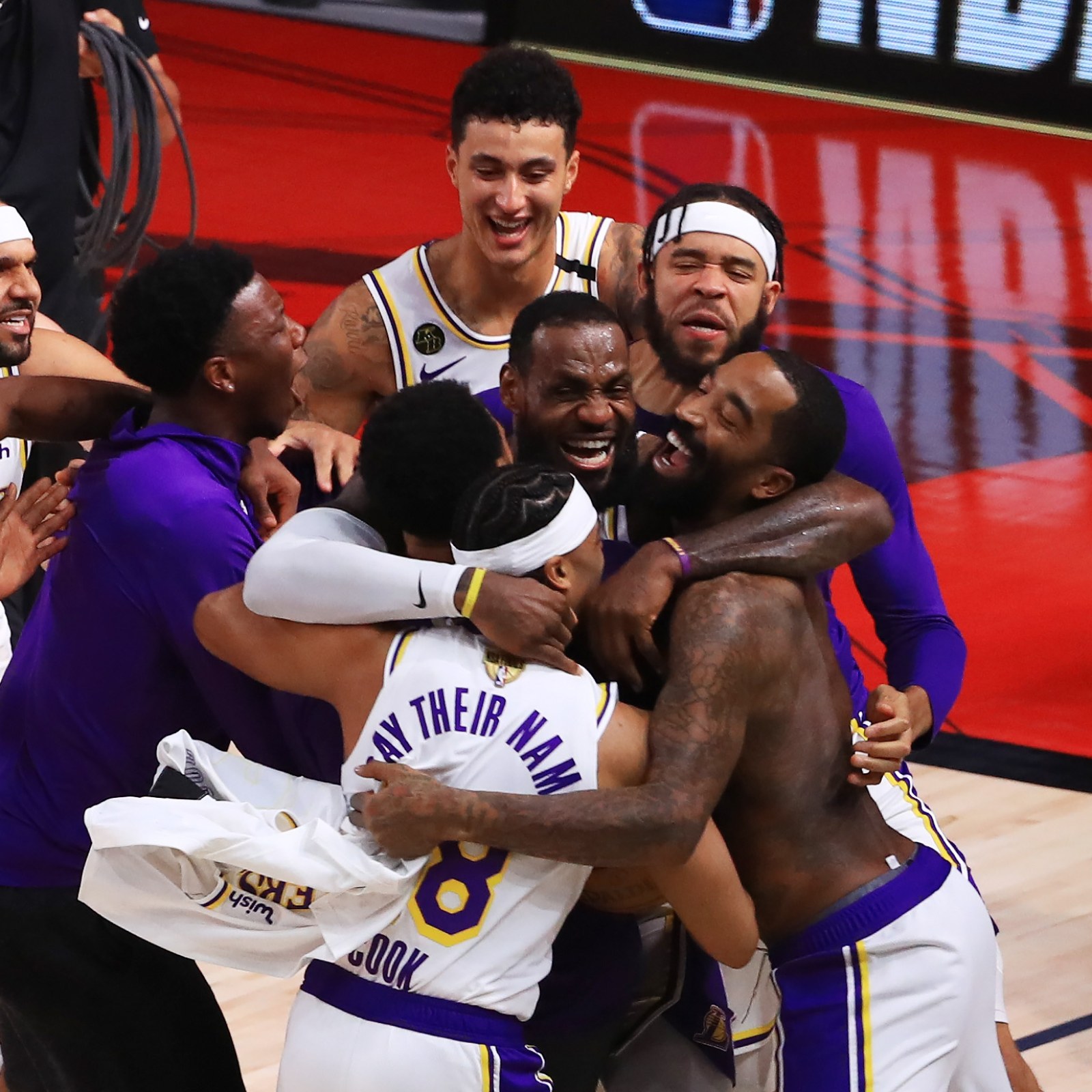 Dreams Tiktok Star Recreates Viral Video In Lakers Jersey To Celebrate Nba Win