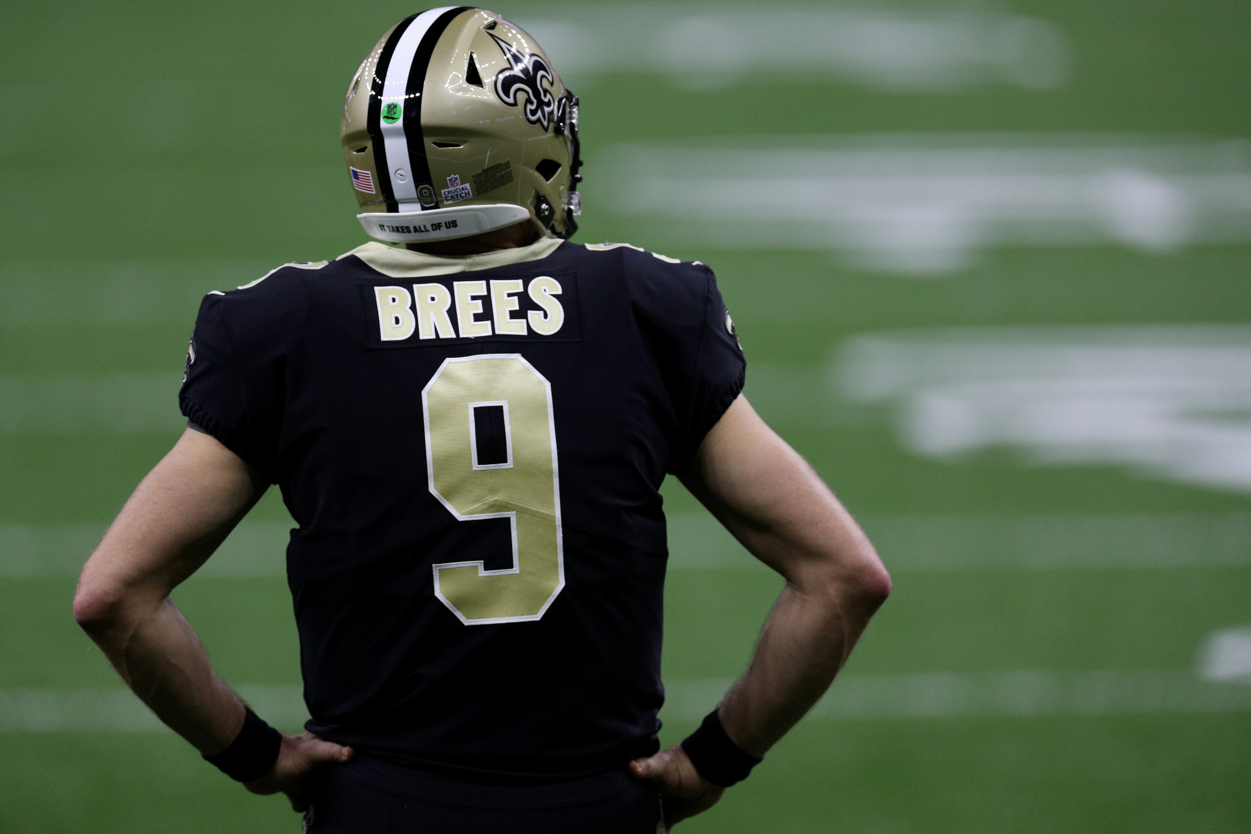 Drew Brees beats Tom Brady's All-time record with OT win on Monday Nig...