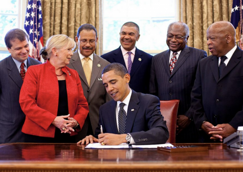 Question #33: Who signs bills to become laws? Question #33: Who signs bills to become laws?