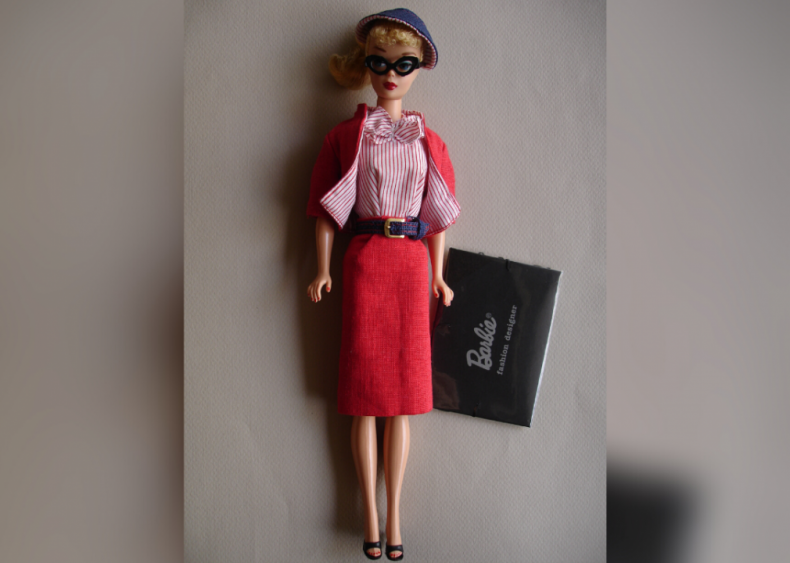 1960: Barbie becomes a fashion designer