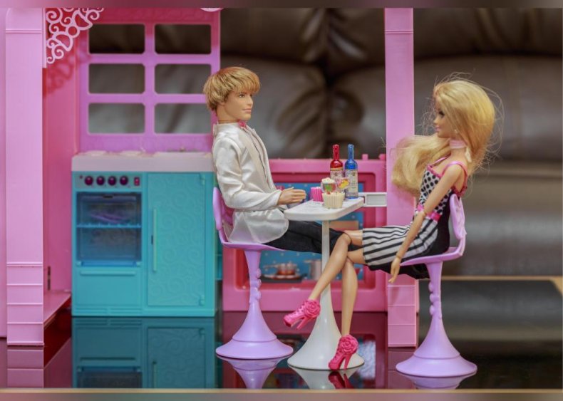 2004: Barbie and Ken break up