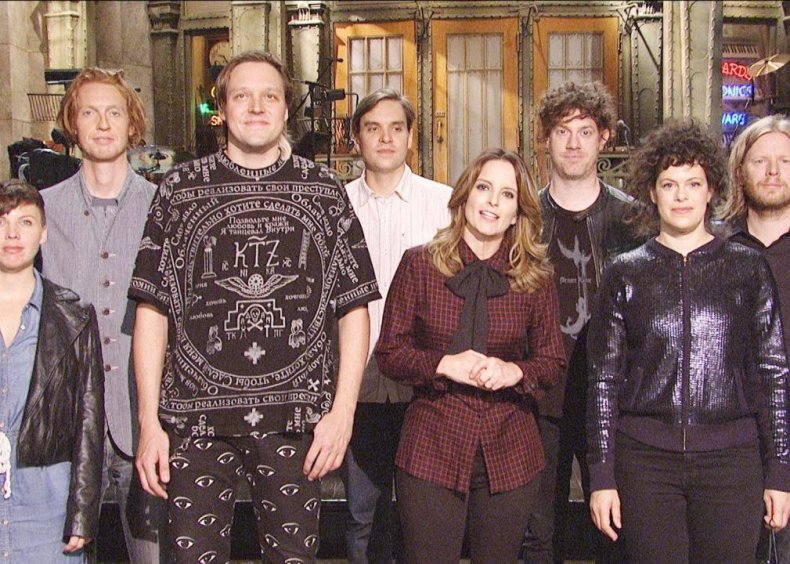 #87. Season 39, Episode 1 - Tina Fey/Arcade Fire #87. Season 39, Episode 1 - Tina Fey/Arcade Fire