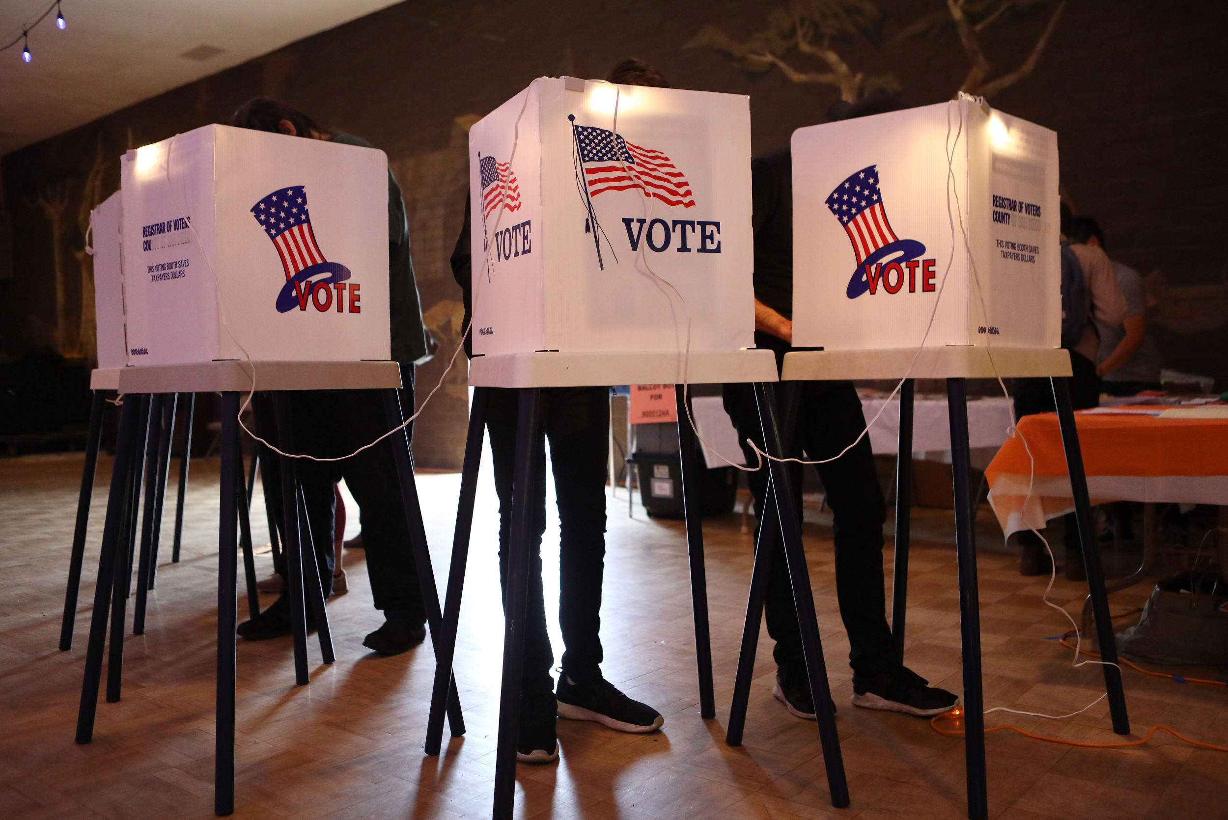 Poll Workers In Texas County Could Face $1,000 Fine If They Turn Away ...