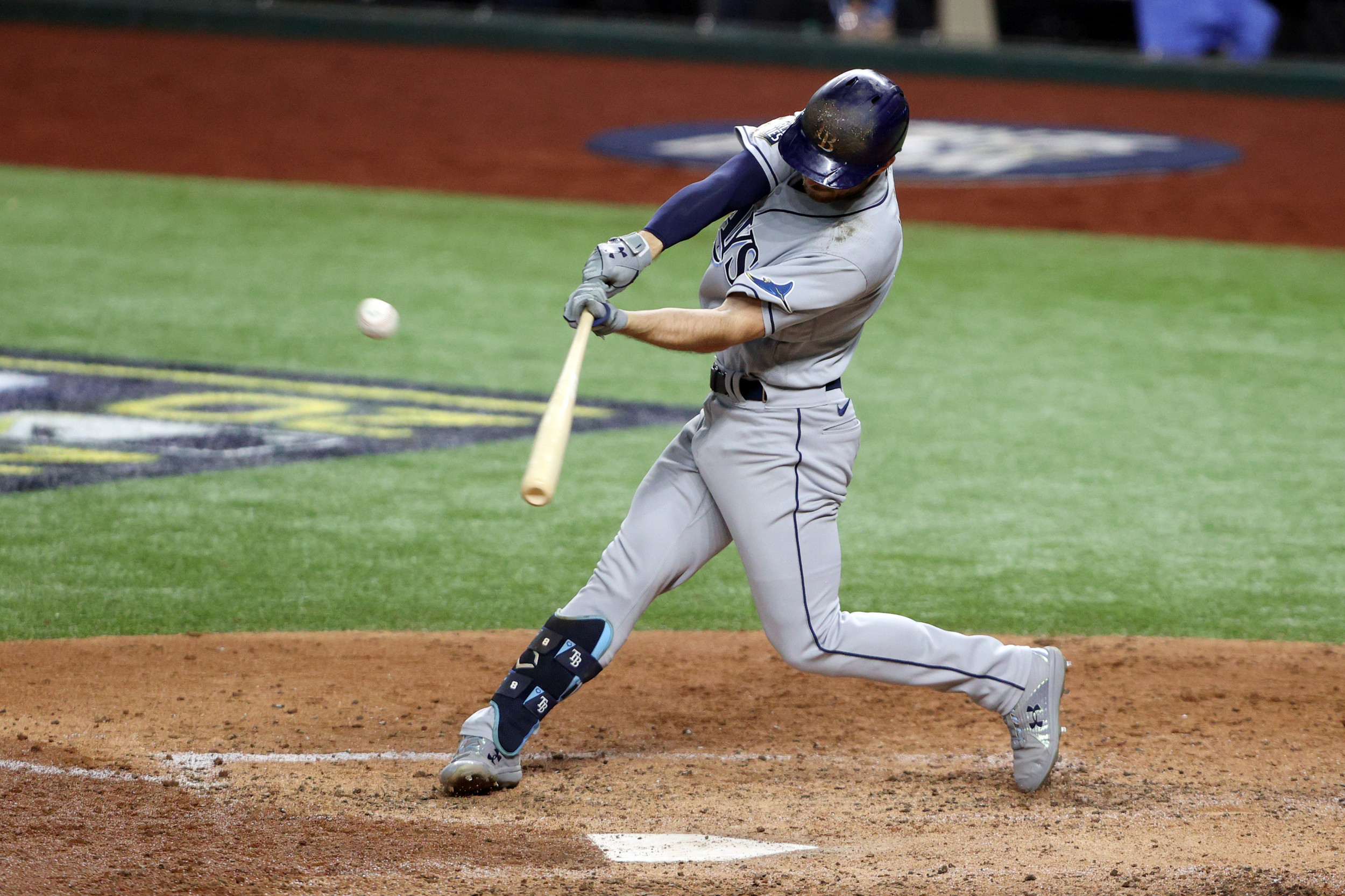 Brandon Lowe crushes walkoff homer as Rays best White Sox