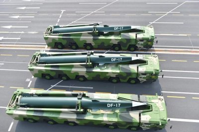 Dongfeng-17 hypersonic missiles Dongfeng-17 hypersonic missiles