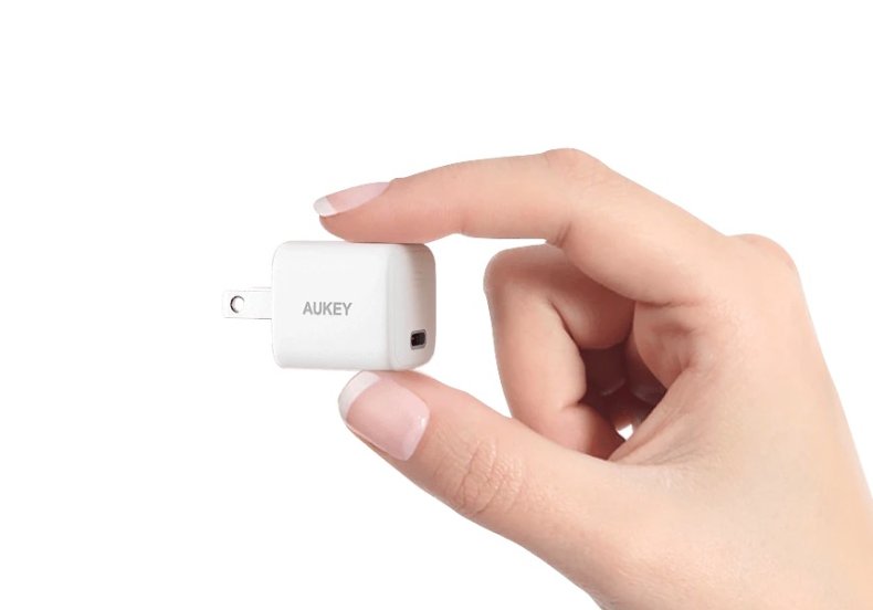 Best Tech Gadget Gifts - Aukey